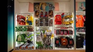Thumbnail: I Visited Pittsburgh’s New Disney Store Twice. Here’s the Truth