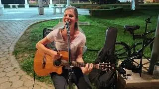 Thumbnail: (Katy Perry) 🔥 Hot N cold 🥶 - Sara Čajko live cover #saracajko 