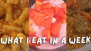 Thumbnail: What I Eat in a Week UK | Pinch of Nom Recipes, M&S Viral Cookies & Easy Meals