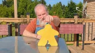 Thumbnail: Ceramic dice tower