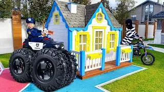 Thumbnail: The Toy Thief Didn’t Expect This! Police Senya Starts a Chase on Giant Wheels