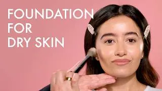 Thumbnail: Glowy Finish Foundation for Dry Skin