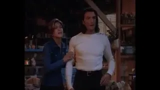 Thumbnail: Friends - Rachel Meets & Kisses Paolo