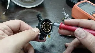 Thumbnail: Satisfying Kettle Repair – Fixing the Thermostat with Soldering