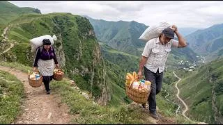 Thumbnail: Their Life Is Far from Civilization, Grandpa Carries Heavy Groceries Across the Mountains
