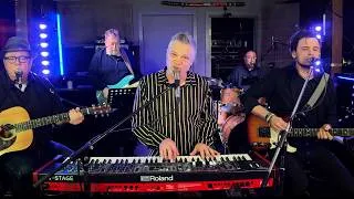 Thumbnail: Rikki Don't Lose That Number - Steely Dan (Sing It Live Basement) 4K