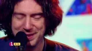 Thumbnail: Snow Patrol Chasing Cars on Lorraine