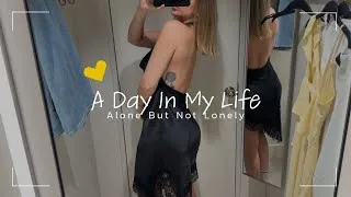 Thumbnail: Living Alone Diaries 🌿 Alone, Not Lonely | Self-Care, Slow Mornings & a Solo Date