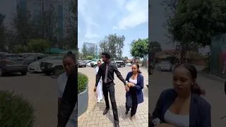 Thumbnail: Boy freind fights to girl freind