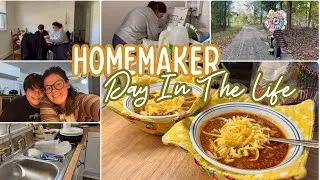Thumbnail: Everyday Homemaking || Chili Recipe || Homeschool Mom 