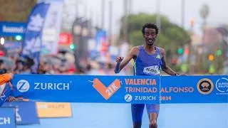 Thumbnail: Ethiopian Yomif Kejelcha Breaks World Record En Route to Victory at Valencia Half Marathon