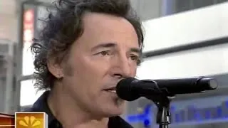 Thumbnail: The Promised Land - Bruce Springsteen (live at Rockefeller Plaza, New York City 2007)