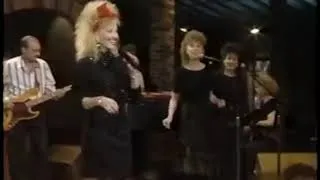 Thumbnail: Stella Parton sings “Legs”