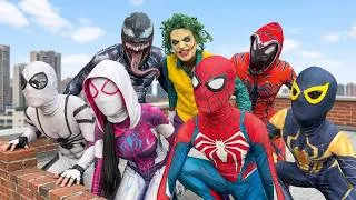 Thumbnail: ¡Los 4 Hermanos Spider-Man Intentan Escapar de una Casa Maldita! ¿Lograrán Salir con Vida?
