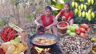 Thumbnail: Yummy! Chicken spicy cooking with red ant egg for lunch, Mouth watering with mango Vs Salt chili