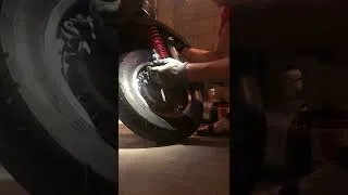 Thumbnail: problema ammortizzatore bitubo per vespa px