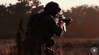 Thumbnail: DON'T LOOK BACK 🔥 Military Motivation | Tactical Throttle
