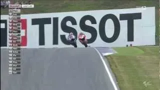 Thumbnail: Lorenzo trying to overtake Pedrosa p2