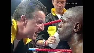 Thumbnail: Neville Brown v Antonio Fernandes Boxing