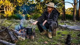 Thumbnail: Camping as a Traditional Swagman in the Australian Bush