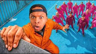 Thumbnail: I Escaped a ONE COLOR Prison!