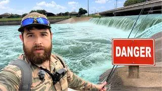 Thumbnail: Can We Catch Fish in This EXTREMELY Flooded Spillway?