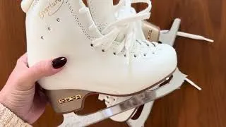 Thumbnail: Edea Overture figure skates up close look at the quality and details 