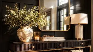 Thumbnail: Rich Colors for a Luxurious Entryway: Timeless Design Secrets