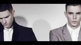 Thumbnail: Hurts - Devotion +  lyrics