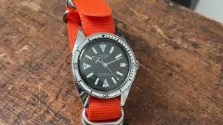 Thumbnail: Vintage Mondor Calendar Diver Watch mechanical timepiece, BlackDial, GMT, 37mm men watch bachelite
