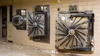 Thumbnail: Exploring an Abandoned Bomb Proof Military Asylum Hospital Building With Power