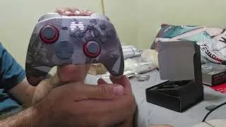 Thumbnail: Alpha: crimson weave Hunt of Retribution controller unboxing