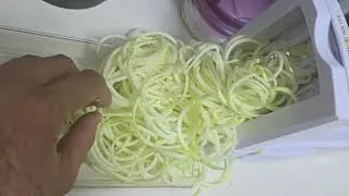 Thumbnail: Brieftons 10 blade vegetable spiralizer unboxing and spicy chicken stir-fry