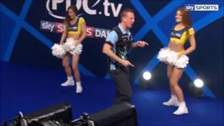 Thumbnail: Jerry Hendriks Hillarious Walk On!
