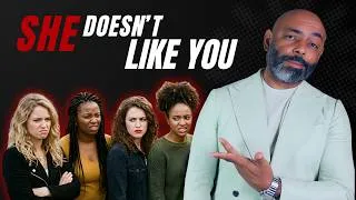 Thumbnail: 10 Small Signs A Woman DOESN'T LIKE YOU