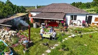 Thumbnail: Happy Family Life of an Independent Married Couple in a Mountain Village Far from Civilization
