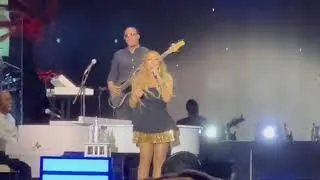 Thumbnail: As Usual Mariah Carey Always Improvises at Lovers&Friends Festival 2023
