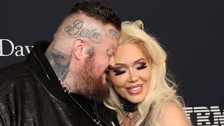 Thumbnail: ​FROM GRAMMY TEARS TO DIVORCE! 😭💔 Jelly Roll & Bunnie XO Split!