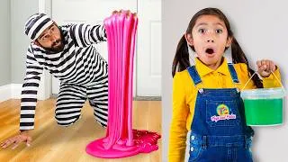 Thumbnail: Maddie and Eva Think They're Home Alone with a Bad Guy!