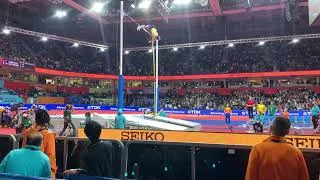 Thumbnail: Mondo Duplantis jumps a NEW WORLD RECORD of 6.20m | World athletics indoor championships 2022