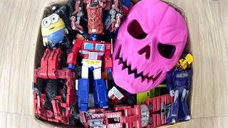Thumbnail: Discover Transformers Studio Series: Optimus Prime & Minions Escape Giant Pink Skull Mystery Box!!!!