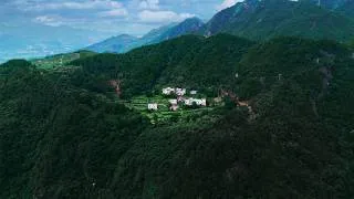 Thumbnail: China’s Lost Village on a Remote Cliff… Who Lives Here?