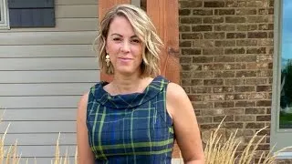 Thumbnail: Natural Older Women 50 60  | Stunning Outfit Inspiration