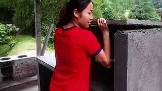 Thumbnail: building a separate home after leaving her husband