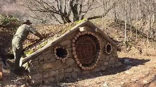 Thumbnail: Build a home with me this season