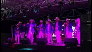 Thumbnail: Dicen que los ojos negros nunca engańan... 🎶 la banda en el rancho #rancho 