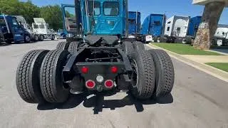 Thumbnail: 2016 FREIGHTLINER CASCADIA 113 For Sale