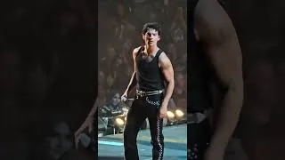 Thumbnail: Joe Jonas  - Cake by the Ocean 