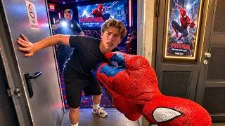 Thumbnail: Sneaking A Giant Spider-Man into the Movies