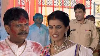 Thumbnail: ससुर पे लगाया बच्चा चोरी को इलज़ाम किया पुलिस के हवाले | Service Wali Bahu Full EP 13
